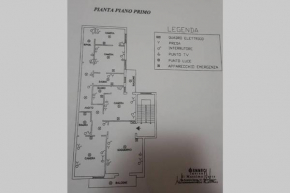 14 persone 3 bagni 150mq arredata nel 2020 moderna